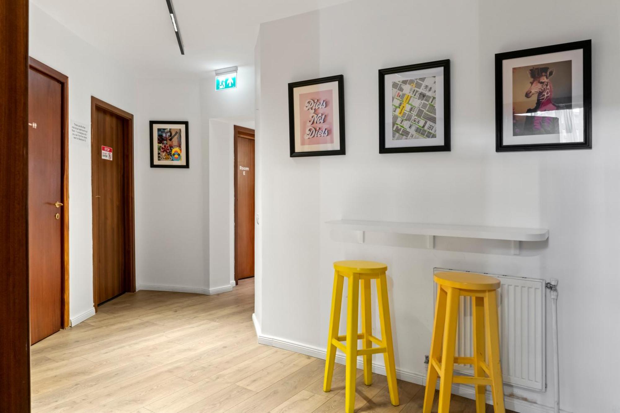 Nest Boutique Hostel Bukarest Eksteriør billede