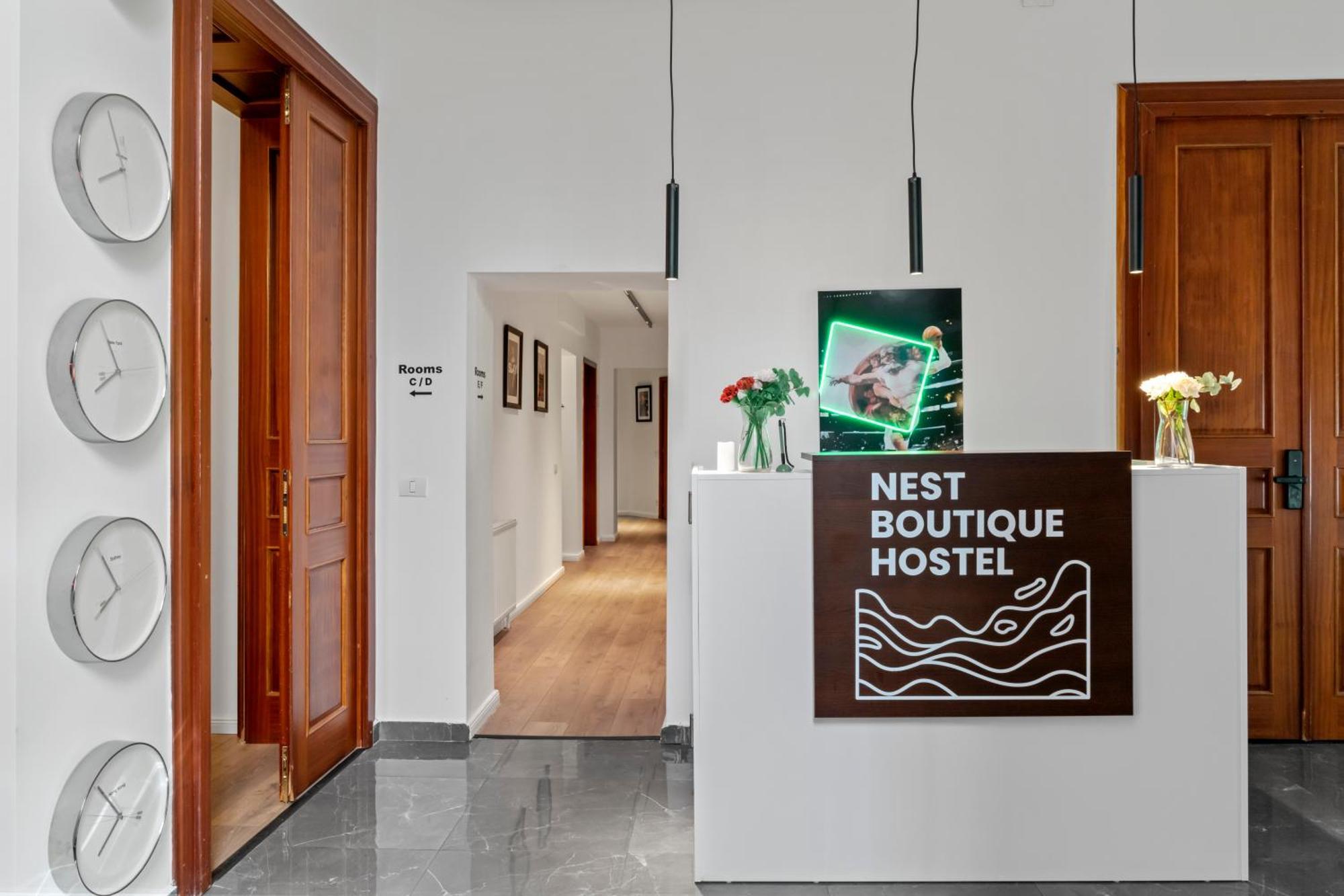 Nest Boutique Hostel Bukarest Eksteriør billede
