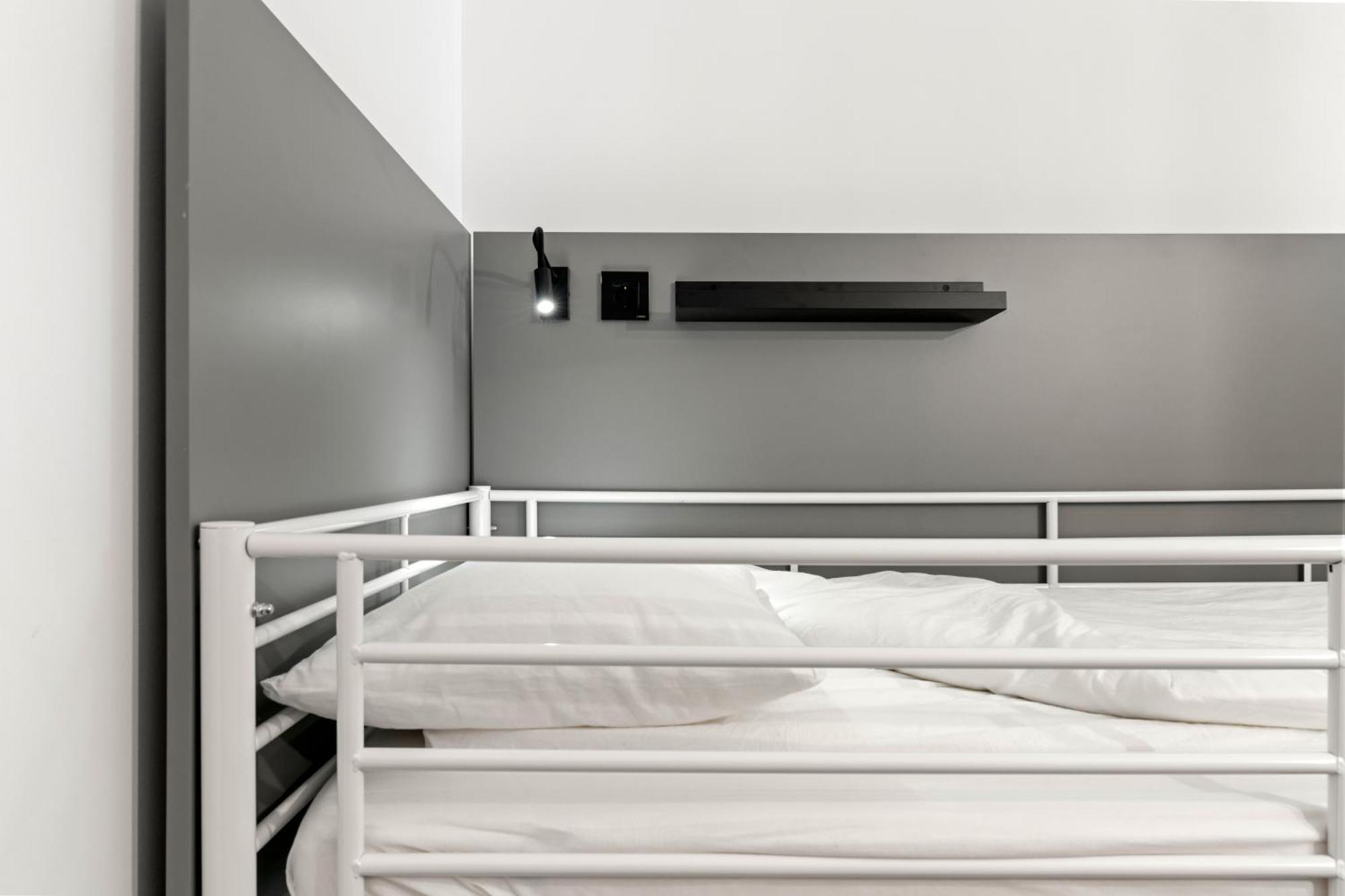 Nest Boutique Hostel Bukarest Eksteriør billede