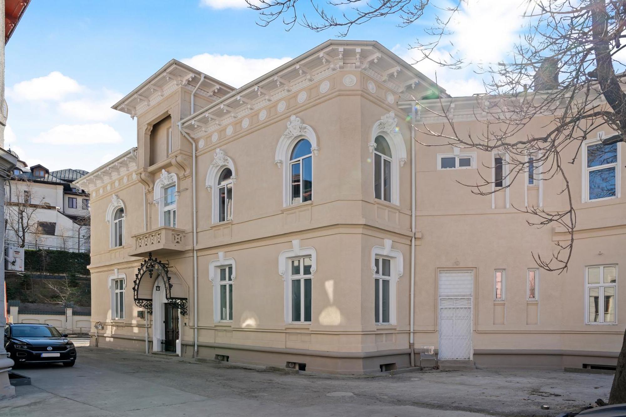 Nest Boutique Hostel Bukarest Eksteriør billede